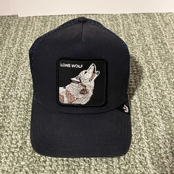RIVEMUG Lone Wolf Animal Trucker Hat - Adjustable Mesh Snapback, Curved Bill, Mid Crown